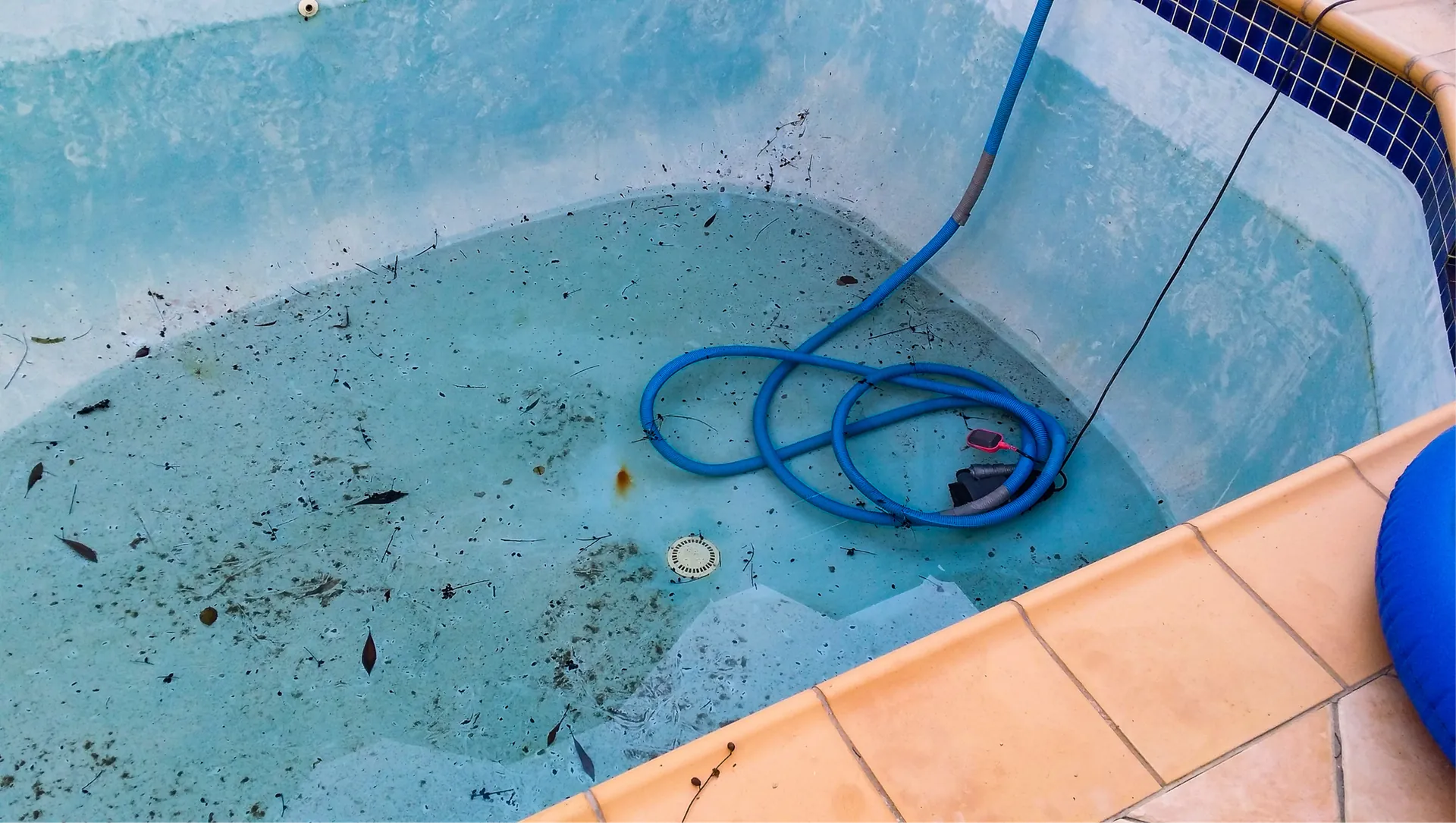 rogers swimming pool leak detection